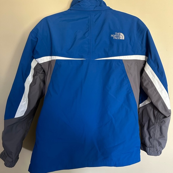 Boys XL North Face Winter Coat(s) - Picture 3 of 11